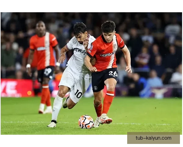 英超埃贝雷奇·埃泽表现稳健，持续提升球队竞争力